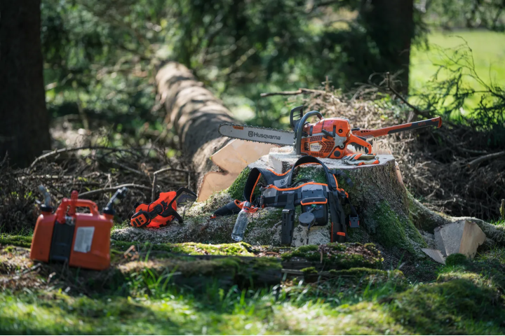 Купити Олива двотактна Husqvarna XP (5479298-03). Офіційний магазин Хускварна Україна, фірмова гарантія з доставкою по Украіні