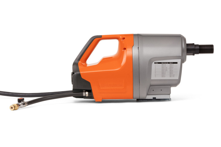 Купити Дриль бурильний Husqvarna DM 700 (9704494-01). Офіційний магазин Хускварна Україна, фірмова гарантія з доставкою по Украіні