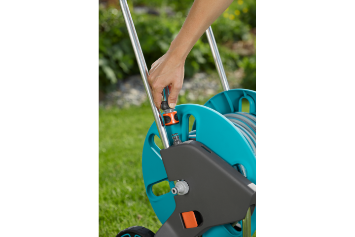 Купити Візок для шланга Gardena AguaRoll M Easy (18515-20.000.00). Офіційний магазин Хускварна Україна, фірмова гарантія з доставкою по Украіні