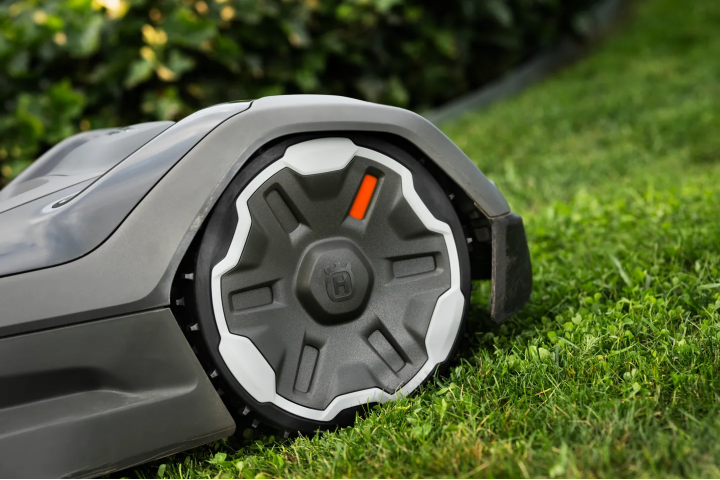 Купити Колеса для підвищеної прохідності, комплект до Husqvarna 310/315/315Х (5872353-01). Офіційний магазин Хускварна Україна, фірмова гарантія з доставкою по Украіні
