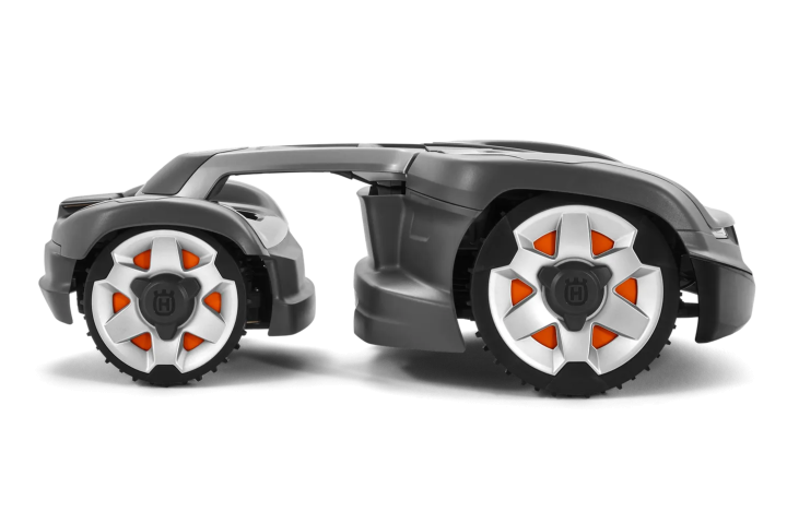 Купить Газонокосилка-робот Husqvarna AM 435X AWD (9678533-11). Официальный магазин Хускварна Украина, фирменная гарантия с доставкой по Украине.