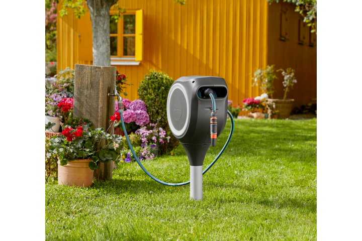 Купити Котушка зі шлангом Gardena RollUp S 15 м (18606-20.000.00). Офіційний магазин Хускварна Україна, фірмова гарантія з доставкою по Украіні