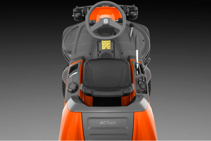 Купити Райдер Husqvarna RC 320Ts AWD (9706212-01). Офіційний магазин Хускварна Україна, фірмова гарантія з доставкою по Украіні