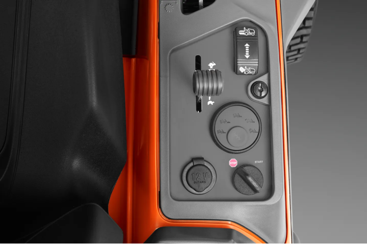 Купити Райдер Husqvarna RC 320Ts AWD (9706212-01). Офіційний магазин Хускварна Україна, фірмова гарантія з доставкою по Украіні