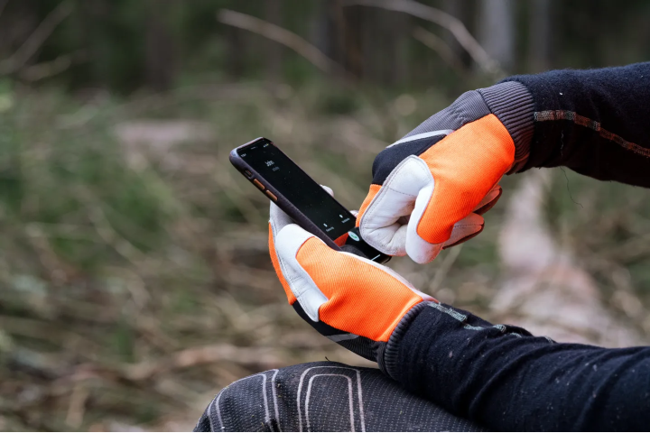 Купити Рукавиці Husqvarna Functional 16 із захистом, розмір 8 (5996516-08). Офіційний магазин Хускварна Україна, фірмова гарантія з доставкою по Украіні