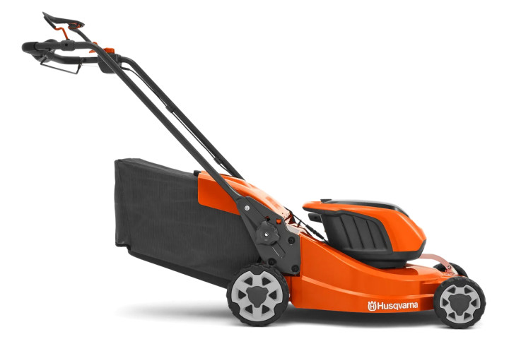 Купити Газонокосарка акумуляторна Husqvarna LC 247iX (9678622-01). Офіційний магазин Хускварна Україна, фірмова гарантія з доставкою по Украіні