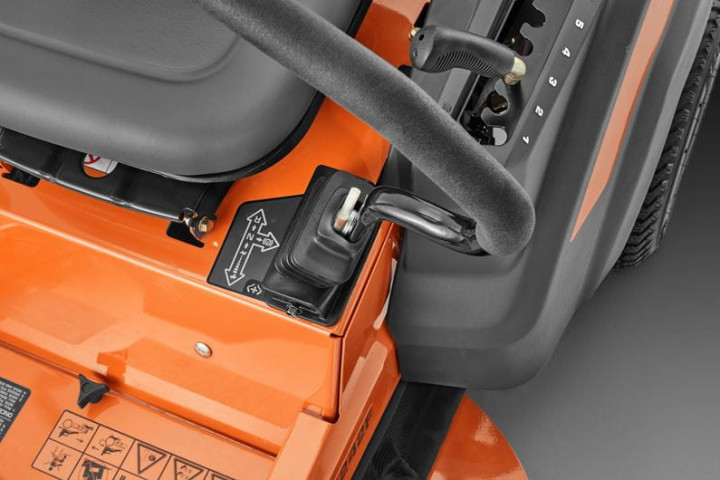 Купити Косарка з нульовим розворотом Husqvarna Z 242F (9676657-03). Офіційний магазин Хускварна Україна, фірмова гарантія з доставкою по Украіні