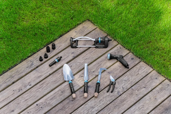 Купити Набір для поливу Gardena EcoLine для шлангів 13 мм (1/2"), 15 мм (5/8")(18900-20.000.00). Офіційний магазин Хускварна Україна, фірмова гарантія з доставкою по Украіні
