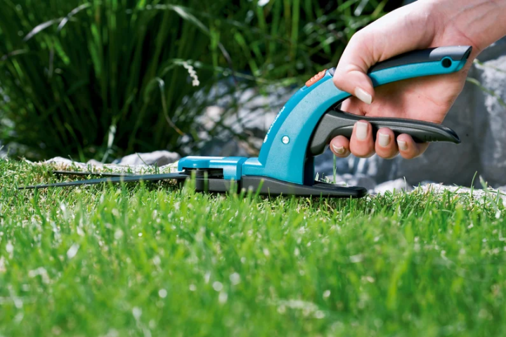 Купити Ножиці для трави Gardena Comfort (08733-29.000.00). Офіційний магазин Хускварна Україна, фірмова гарантія з доставкою по Украіні