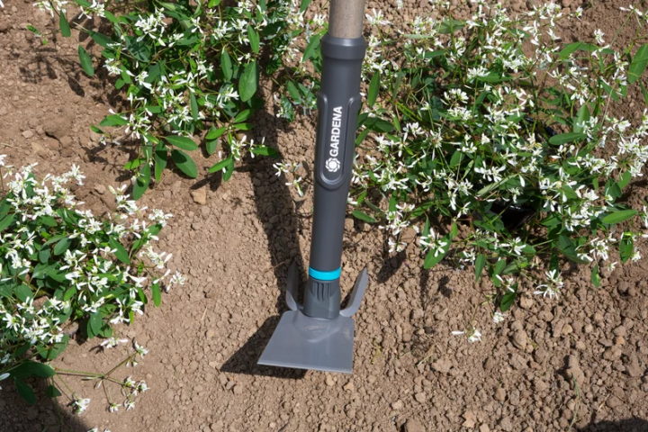Купити Прополювач Gardena NatureLine, 7,5 см (17110-20.000.00). Офіційний магазин Хускварна Україна, фірмова гарантія з доставкою по Украіні