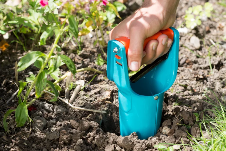 Купить Сажалка Gardena для луковиц (03412-20.000.00). Официальный магазин Хускварна Украина, фирменная гарантия с доставкой по Украине.