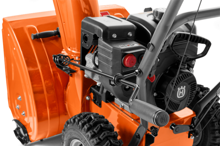 Купити Снігоочисник Husqvarna ST 124 (9704493-02). Офіційний магазин Хускварна Україна, фірмова гарантія з доставкою по Украіні