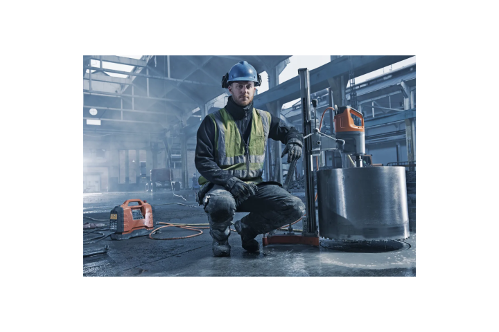 Купити Стійка для буріння Husqvarna DS 900 (9673016-02). Офіційний магазин Хускварна Україна, фірмова гарантія з доставкою по Украіні