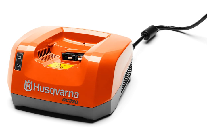 Купити Зарядний пристрій Husqvarna QC330 (9705222-01). Офіційний магазин Хускварна Україна, фірмова гарантія з доставкою по Украіні
