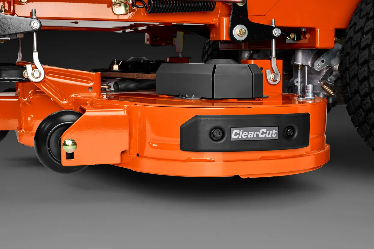 ClearCut™ fabricated cutting deck