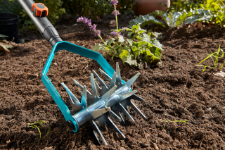 Купити Культиватор Gardena Combisystem, 4 зірки, 14 см (03196-20.000.00) Фірмовий інтернет магазин офіційного інструменту Гардена Україна в Ірпіні