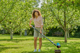 Купити Плодознімач Gardena Combisystem BerryPicker для збирання ягід  (17400-20.000.00) Фірмовий інтернет магазин офіційного інструменту Гардена Україна в Ірпіні