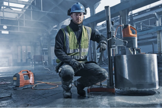 Купити Стійка для буріння Husqvarna DS 900 (9673016-02). Фірмовий інтернет магазин офіційного інструменту Хускварна Україна в Ірпені
