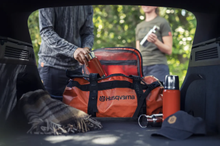 Купити Xplorer Сумка Husqvarna, 70 літрів (5932583-01) Фірмовий інтернет магазин офіційна садова техніка Хускварна Україна в Ірпіні